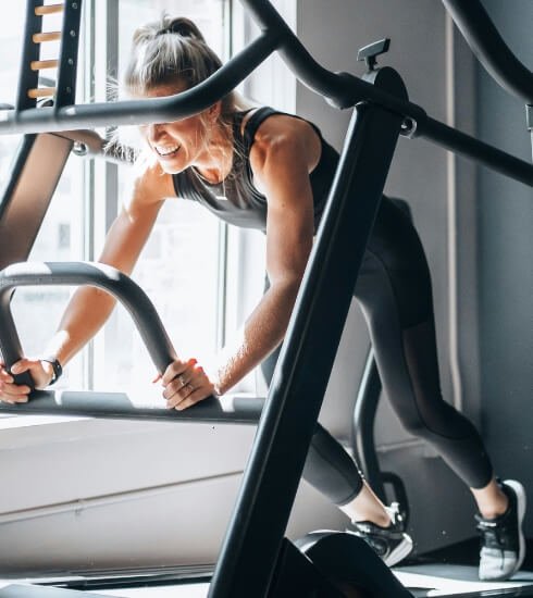 Treino cardiovascular com passadeira